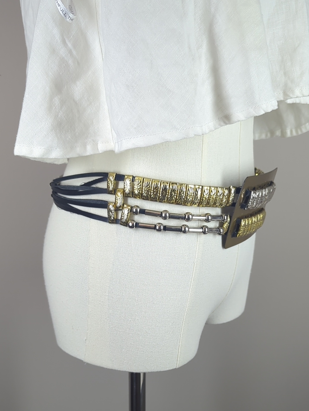 Vintage Metallic Two-Tone Chain Waist Belt - Picture 4 of 9